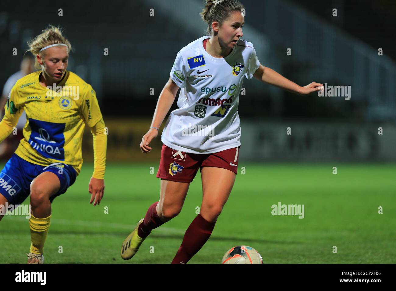Maria Mikolajova in Aktion während des Planet Pure Frauen Bundesliga-Spiels First Vienna FC gegen SKN St. Polen Frauen in Wien Österreich Stockfoto