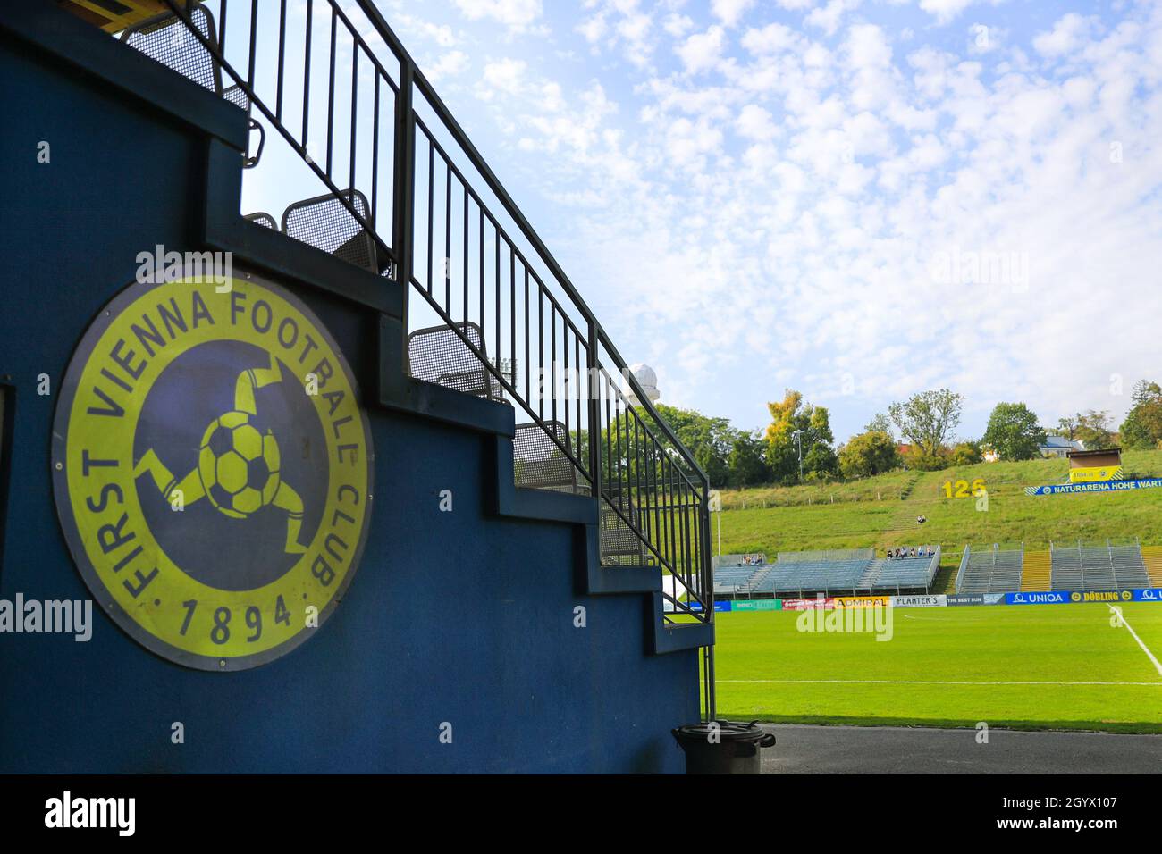 In Aktion während des Planet Pure Frauen Bundesliga-Spiels erster Wien FC gegen SKN St. Polen Frauen in Wien Österreich Stockfoto