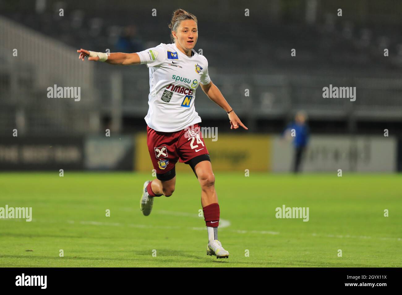 Mateja Zver im Einsatz beim ersten Bundesliga-Spiel der Planet Pure Frauen gegen den SKN St. Polen Frauen in Wien Österreich Stockfoto