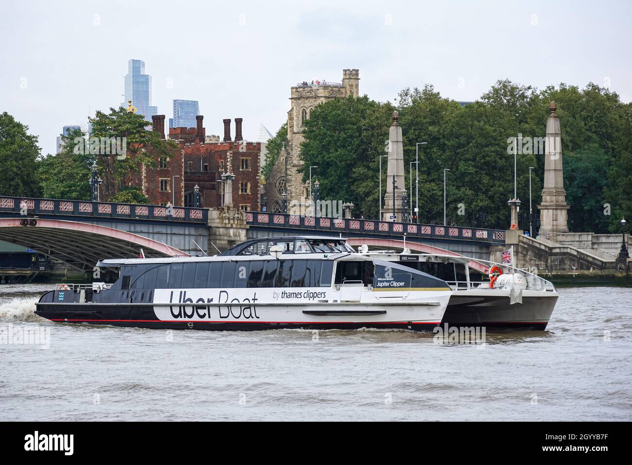 Thames Clipper, Uber Boat on the River Thames, London England Vereinigtes Königreich Großbritannien Stockfoto