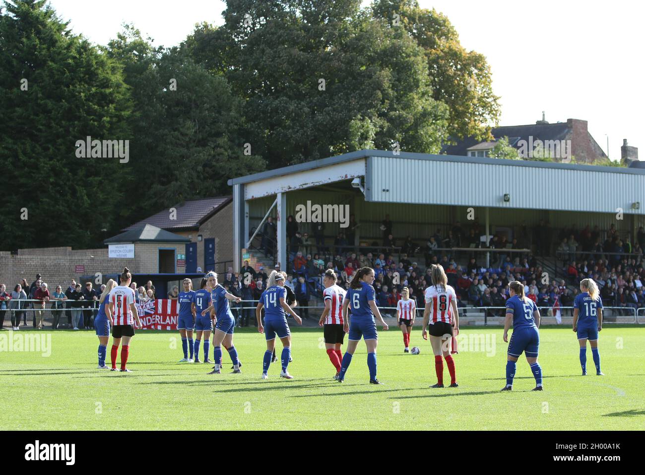 HETTON, GROSSBRITANNIEN. 10. OKTOBER Gesamtansicht während des FA Women's Championship Matches zwischen Sunderland und dem Durham Women FC in Eppleton CW, Hetton am Sonntag, 10. Oktober 2021. (Kredit: Will Matthews | MI News) Kredit: MI News & Sport /Alamy Live News Stockfoto