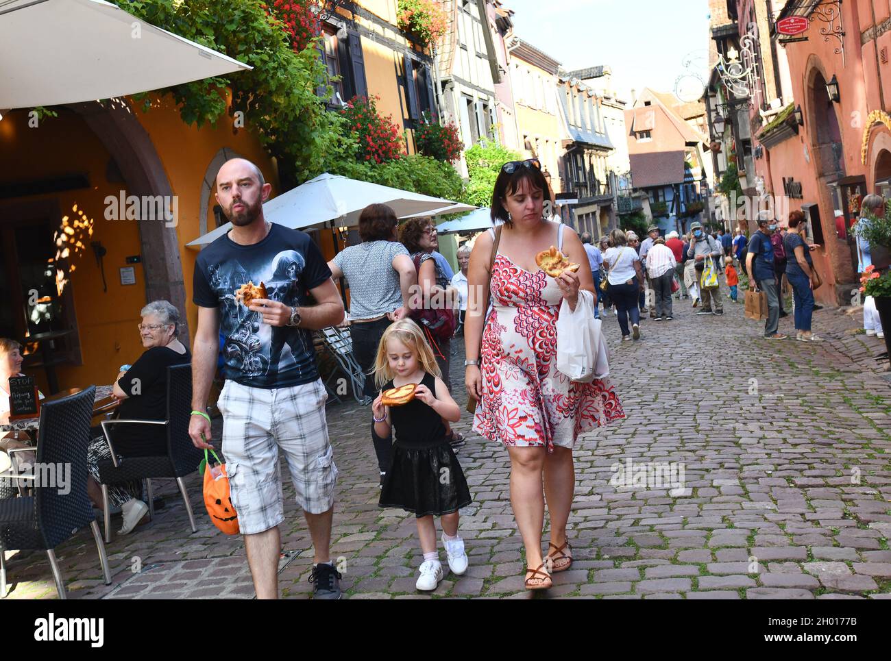 Familienessen beim Wandern Frankreich, Europa Stockfoto