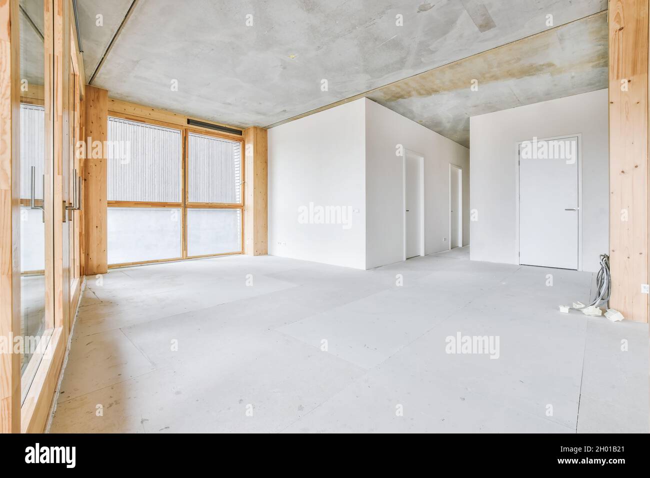 Ein schönes, leeres Zimmer mit modernem Interieur Stockfoto