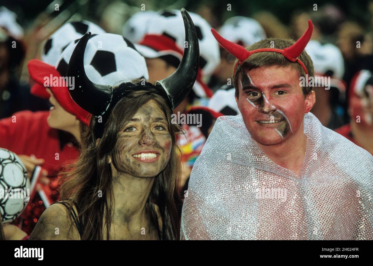 Mitglieder einer Folkloregruppe aus Trinidad und Tobago beim Festival Karneval der Kulturen in Berlin 2007. Stockfoto