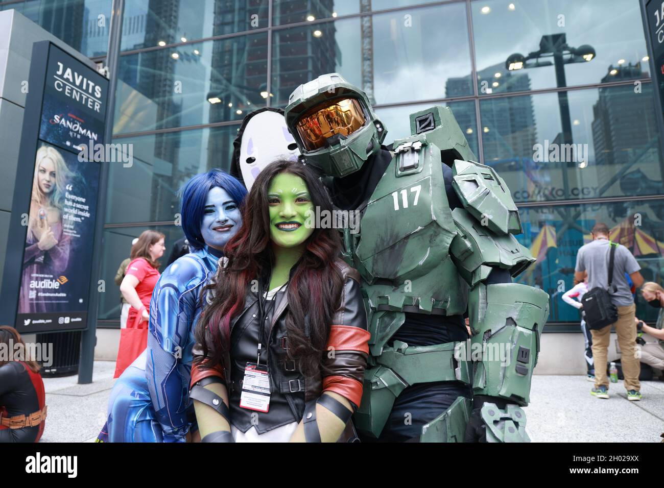 New York, N.Y/USA – 9. Oktober 2021: Cosplayer nehmen an der New York Comic Con 2021 im Jacob Javits Center Teil. Quelle: Gordon Donovan/Alamy Live News Stockfoto