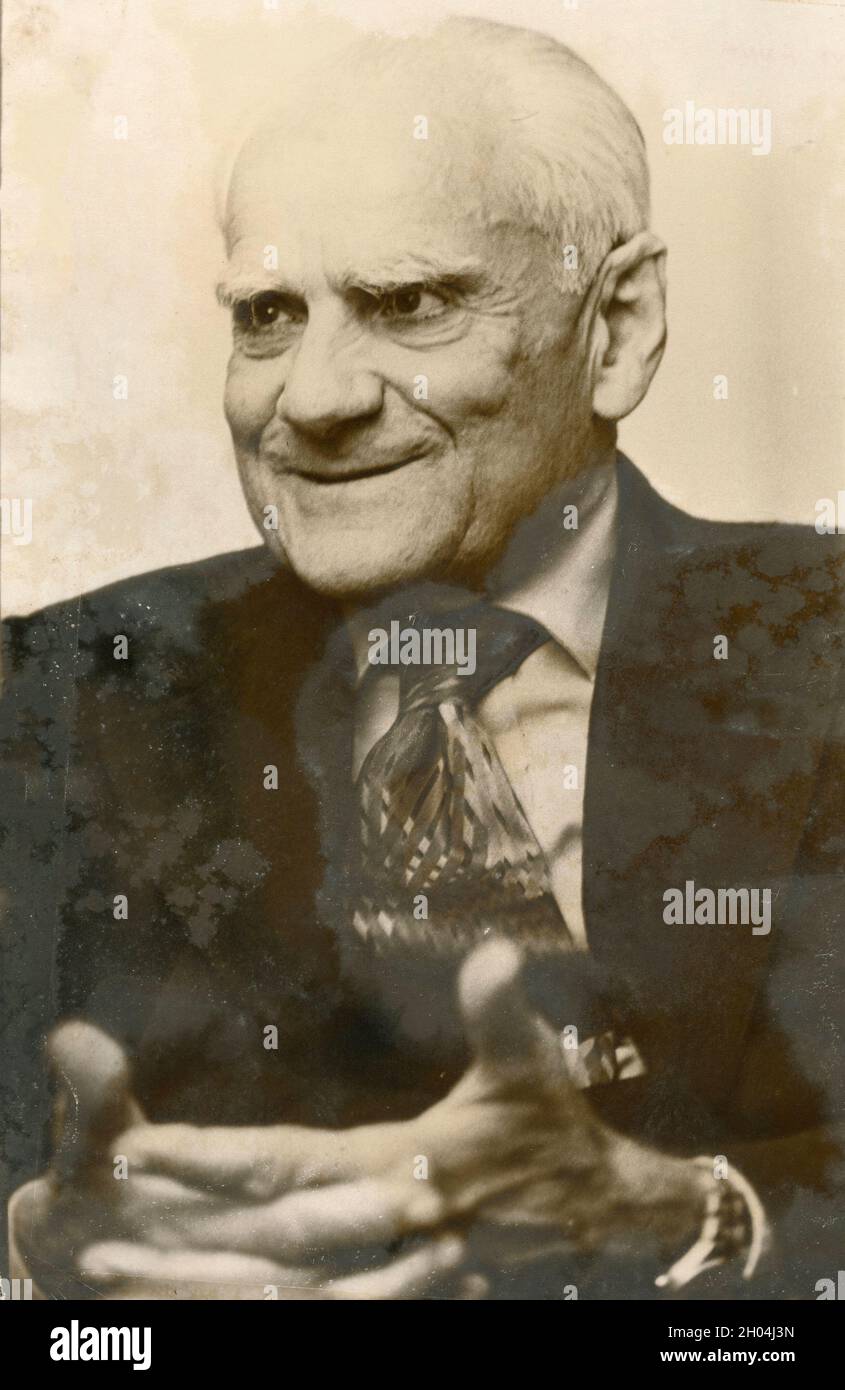 Der italienische Schriftsteller Alberto Moravia, 1980er Jahre Stockfoto