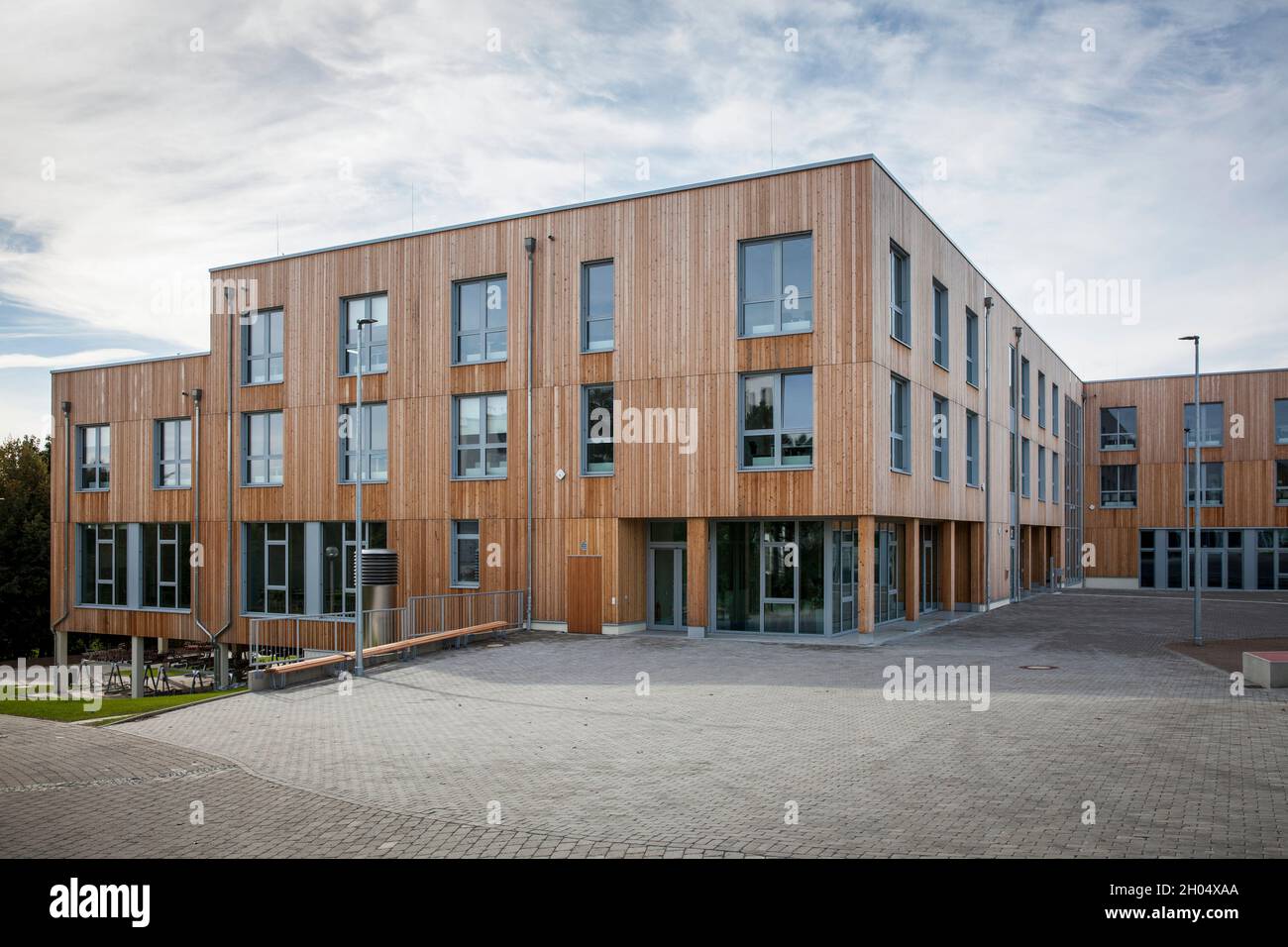 Der Erweiterungsbau 'Zukunftsraum' der Privatuniversität Witten Herdecke im nachhaltigen Holzbau, Witten, Nordrhein-Westfalen, Ge Stockfoto