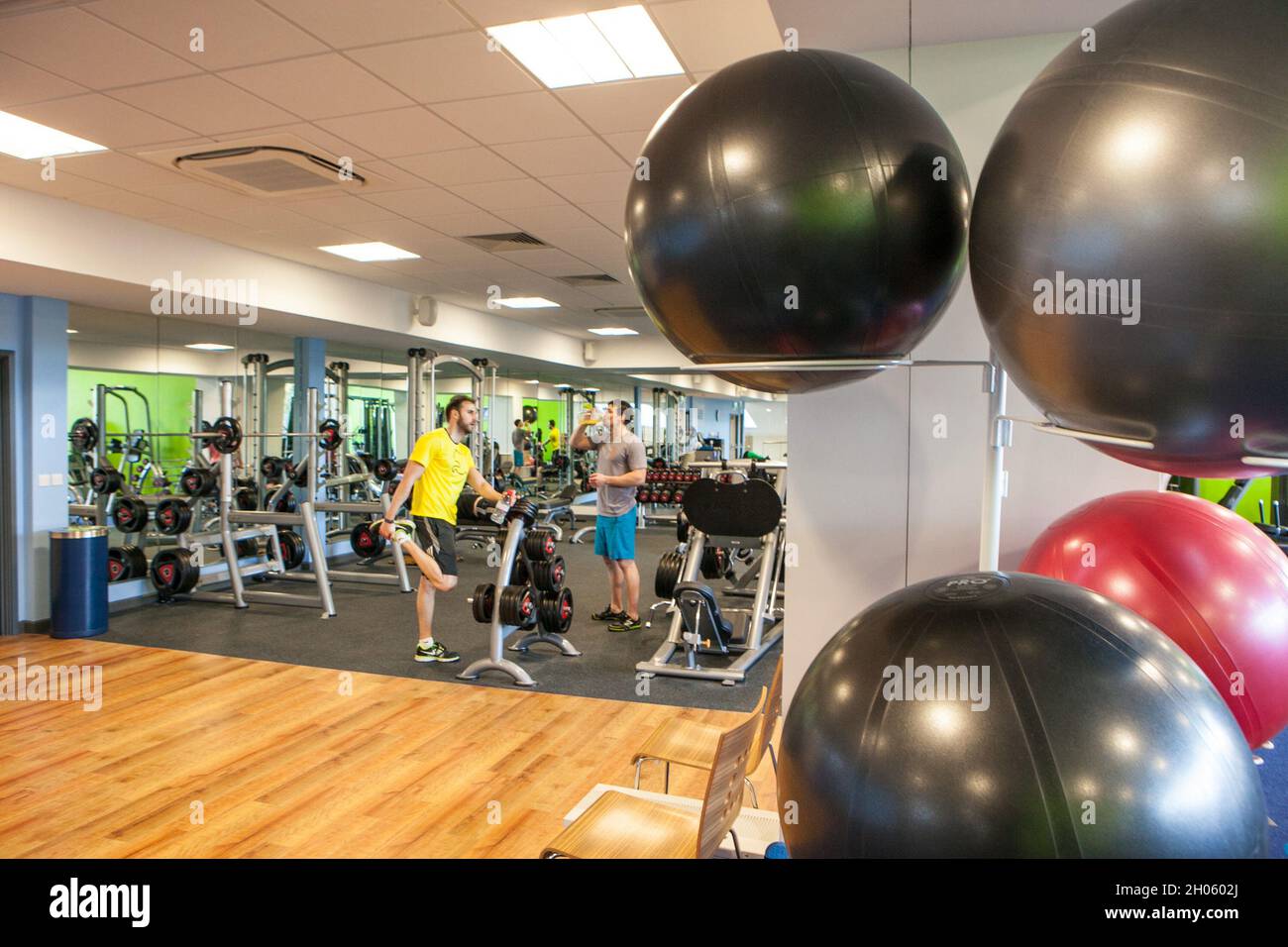 Fitnessstudio in einem Freizeitzentrum Stockfoto