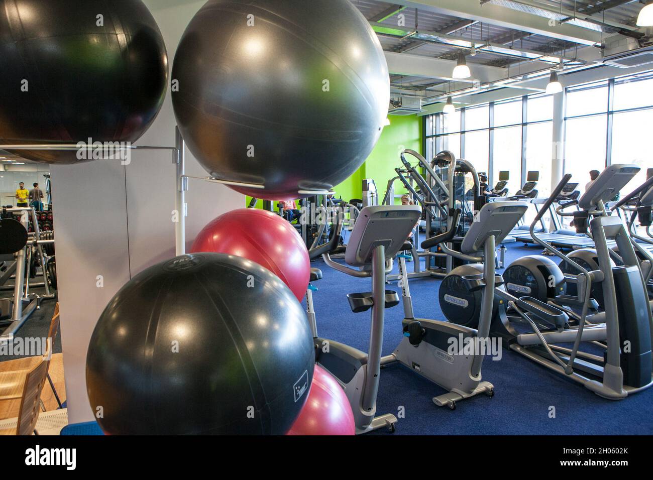 Fitnessstudio in einem Freizeitzentrum Stockfoto