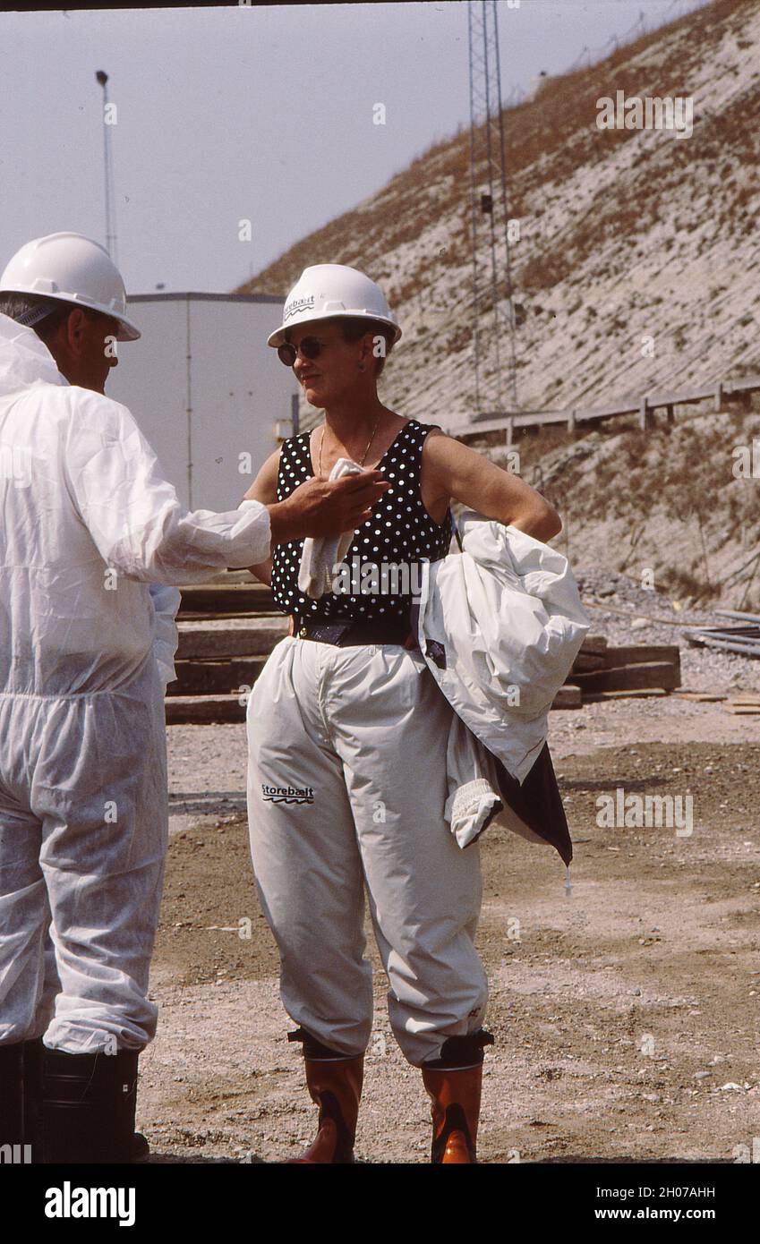 Korsor/Nyborg / Denmark,070-07-1992  H.M. die Königin Margrete II. Und Prinz Henerik (jetzt verstorbener Prinz Henrik) besuchen storebaelt-Projekt, große Linkbrigde und Tunel und verwalten ihre Show-Projekte, um die Insel Fune und die Insel Sjealand zu verbinden, um Dänemark zu verbinden. .Foto von Francis Joseph Dean/Deanpictures. Stockfoto