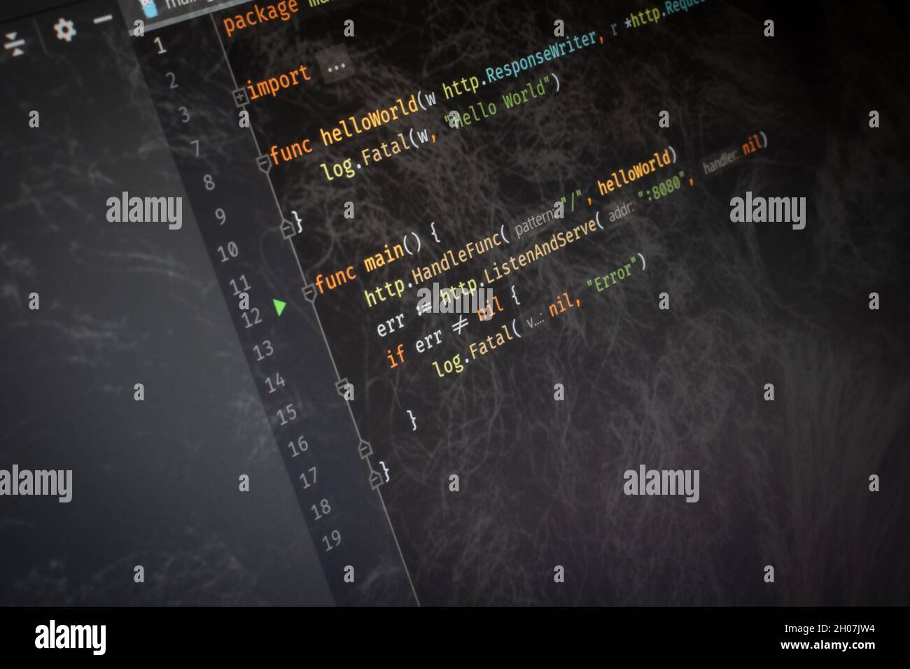 Golang Hello World-Code auf dem Bildschirm Stockfoto
