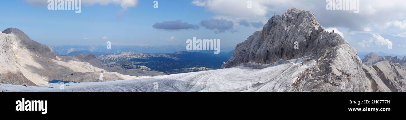 Schöner hoch verschneite Dachstein in Österreich (Steiermark in den Alpen) Stockfoto