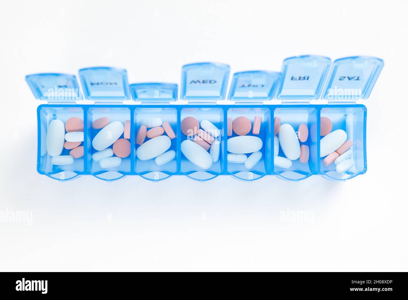 Blaue Farbe wöchentlich Medizin Veranstalter Stockfoto