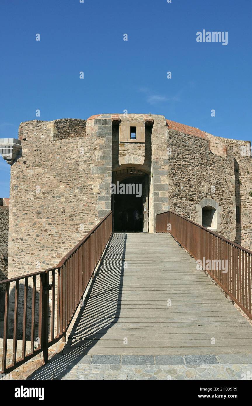 Das königliche Schloss von Collioure befindet sich in den östlichen Pyrenäen, in der Region Oskitanien.Frankreich Stockfoto