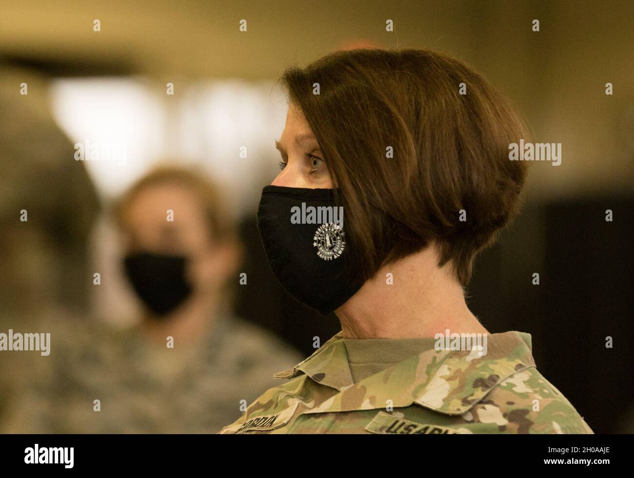 General Sheryl Gordon, Adjutant der Alabama National Guard, erhält am 7. Januar 2021 eine COVID-19-Impfung. Stockfoto