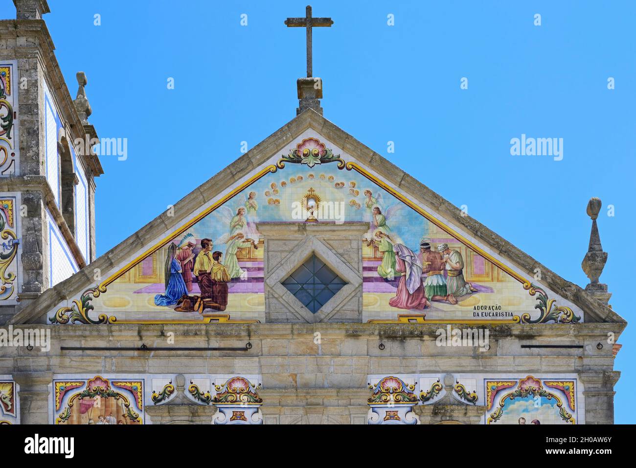 Valega Hauptkirche, Detail der façade mit Azulejos bedeckt, Valega, Beira, Portugal Stockfoto