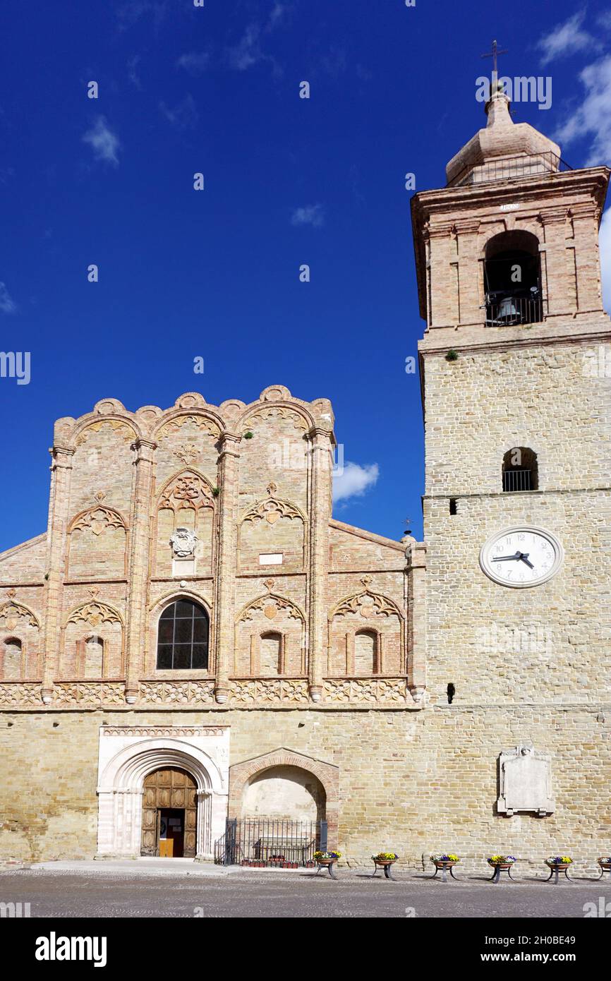 San ginesio collegiata Fotos und Bildmaterial in hoher Auflösung Alamy