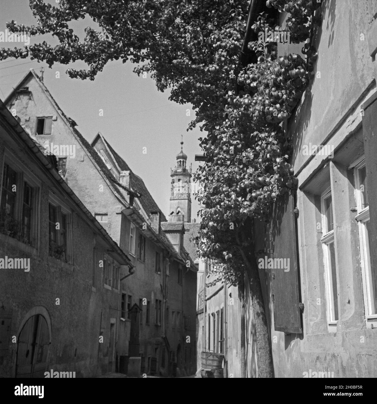 Malerische Gasse in Rothenburg o.d. Tauber, Deutschland 1930er Jahre. Malerische kleine Lane in Rothenburg o.d. Tauber, Deutschland 1930. Stockfoto