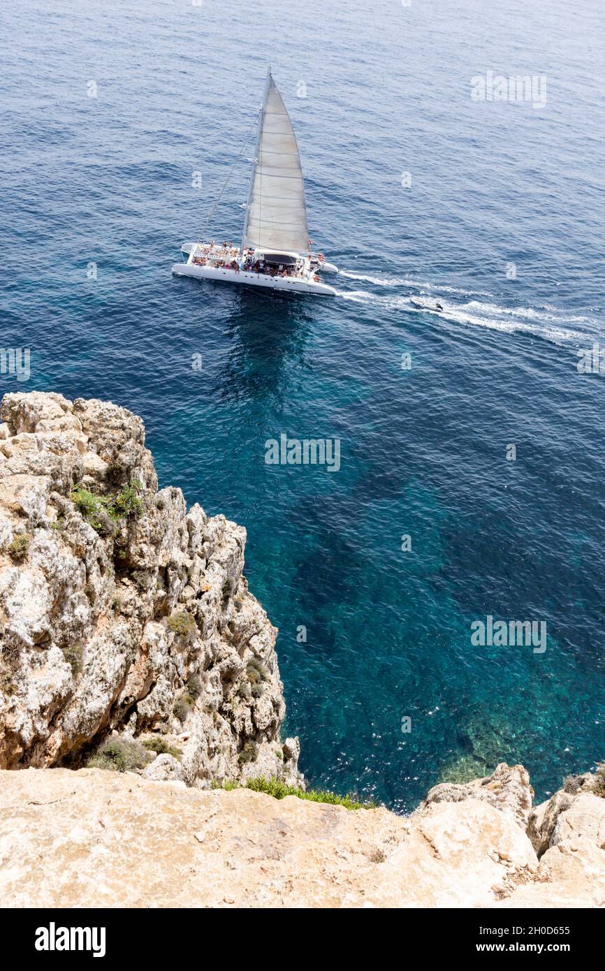 Balearen, Cap de Barbaria, Katamaran, Formentera, Spanien, Europa Stockfoto
