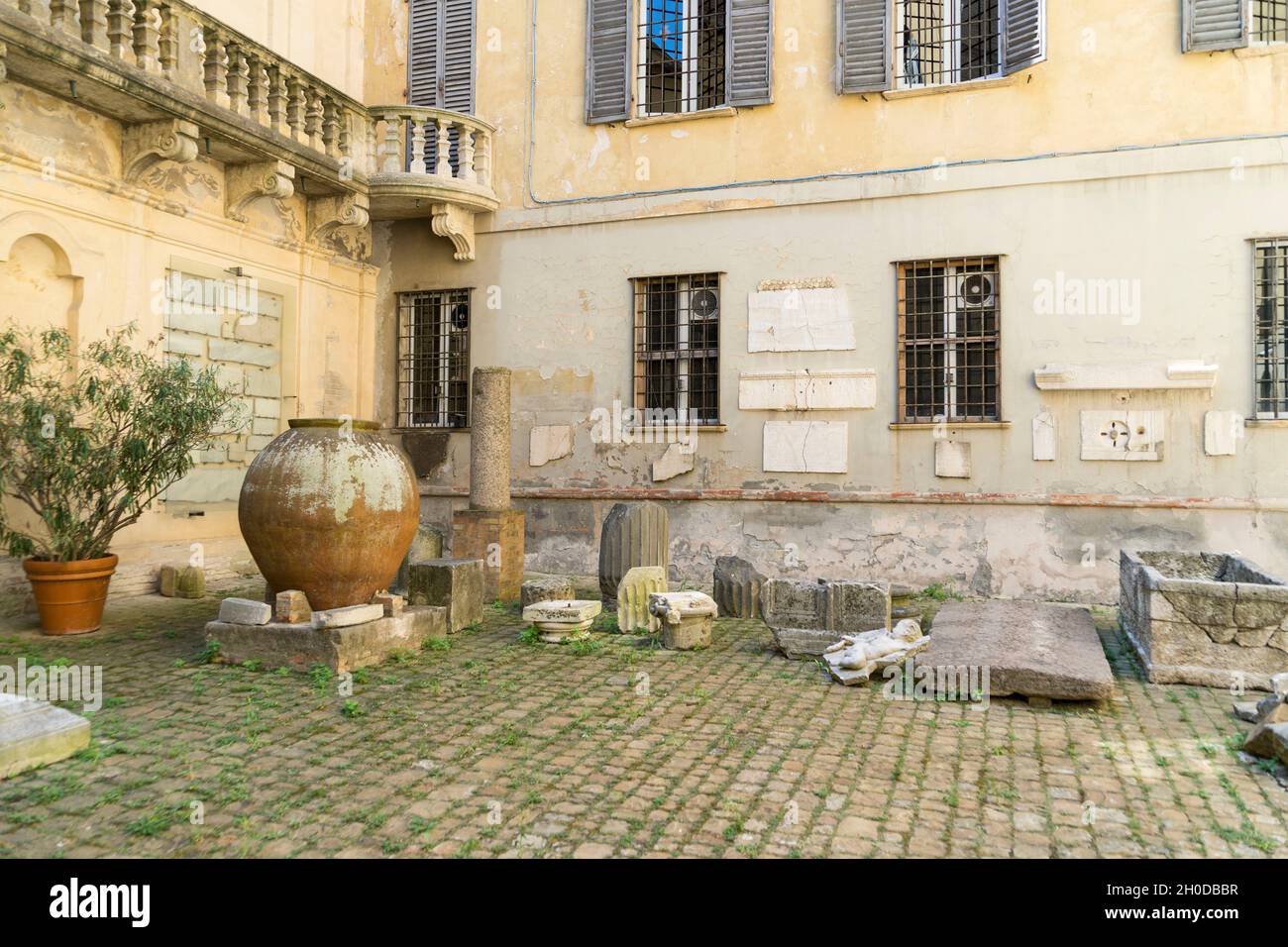 Archäologisches Museum Oliveriani, Pesaro, Marken, Italien, Europa Stockfoto