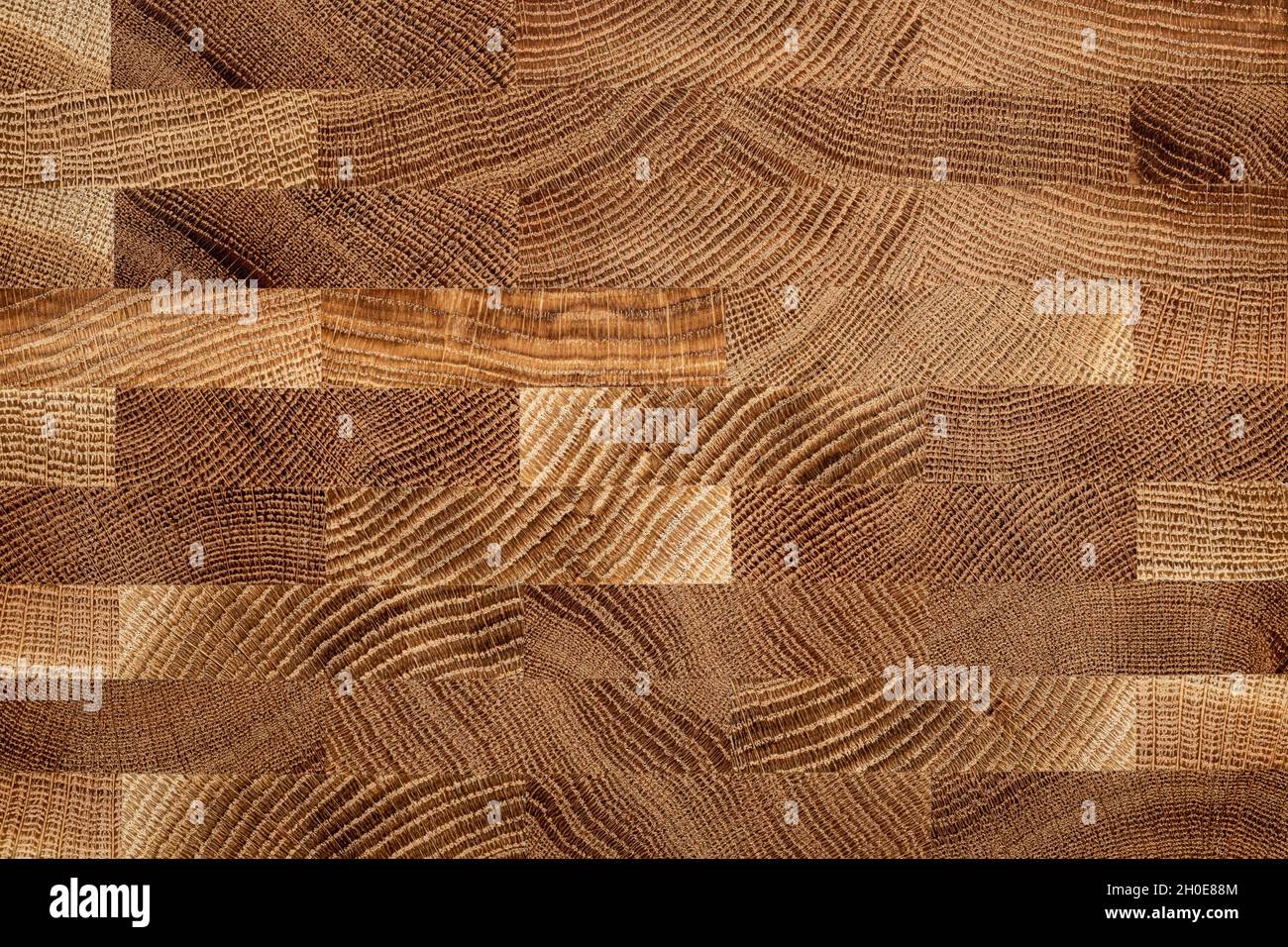 Mosaikstruktur von Eichendielen. Eichenholz Planke natürliche Textur Hintergrund. Stockfoto