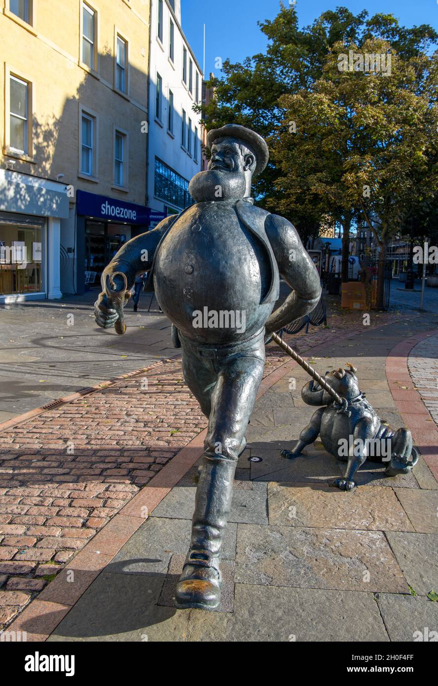 Statue des verzweifelten Dan auf der High Street, Dundee, Schottland, Großbritannien Stockfoto