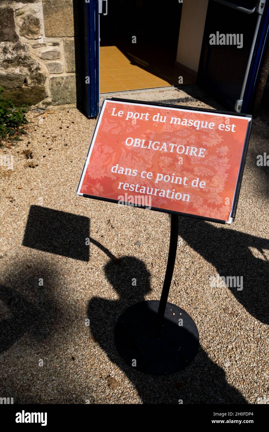 In Supermärkten, Geschäften, Restaurants, Bars, Cafés, Pubs und andere Orte im ganzen Land. Frankreich. Stockfoto