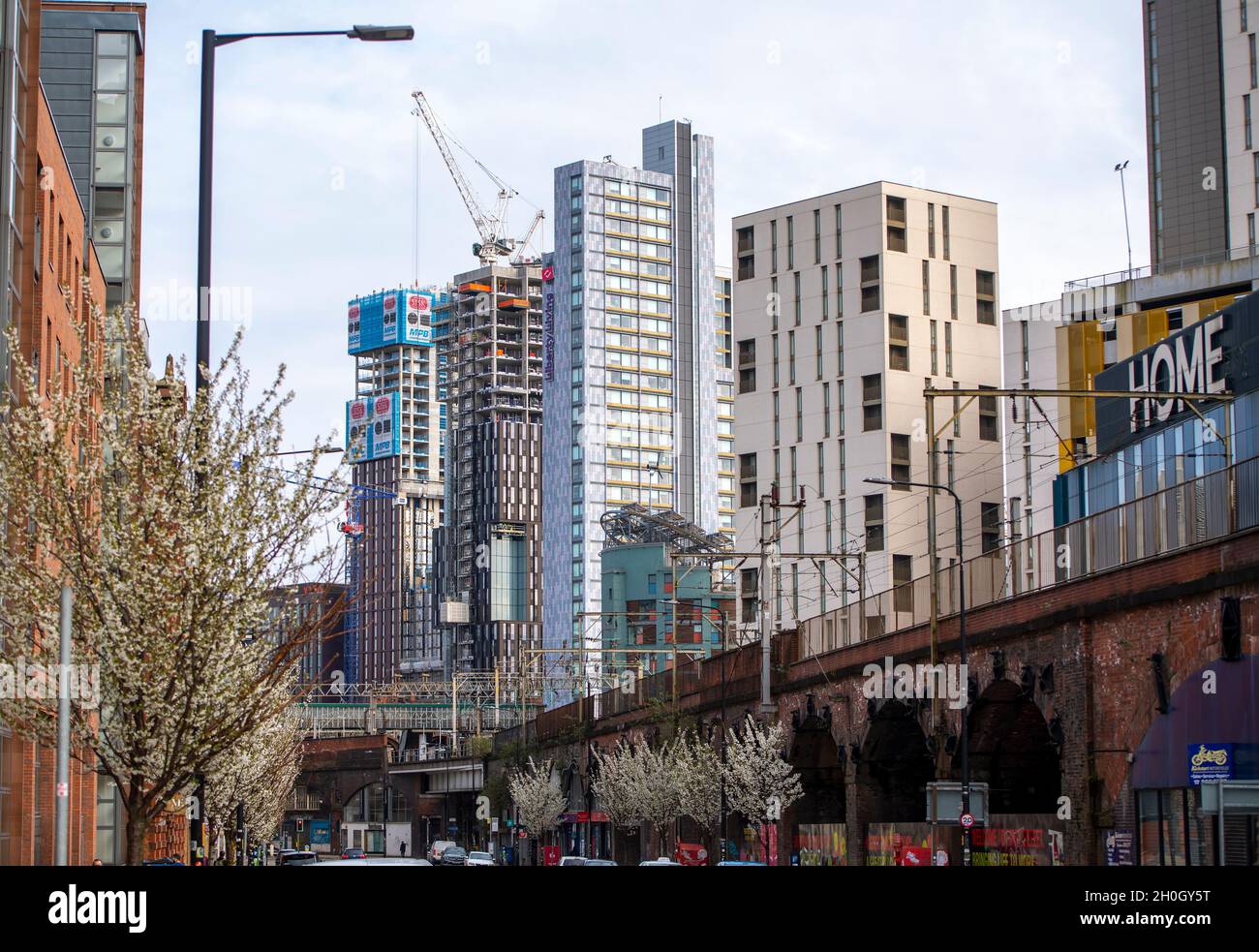 Bauarbeiten an der Whitworth Street in Manchester, Großbritannien. Bilddatum: Donnerstag, 19. März 2020. Foto: Anthony Devlin Stockfoto