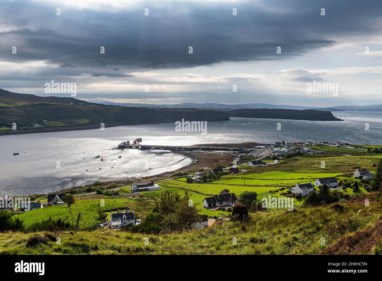 Blick über die Bucht von Uig, Isle of Skye, Schottland, Großbritannien Stockfoto