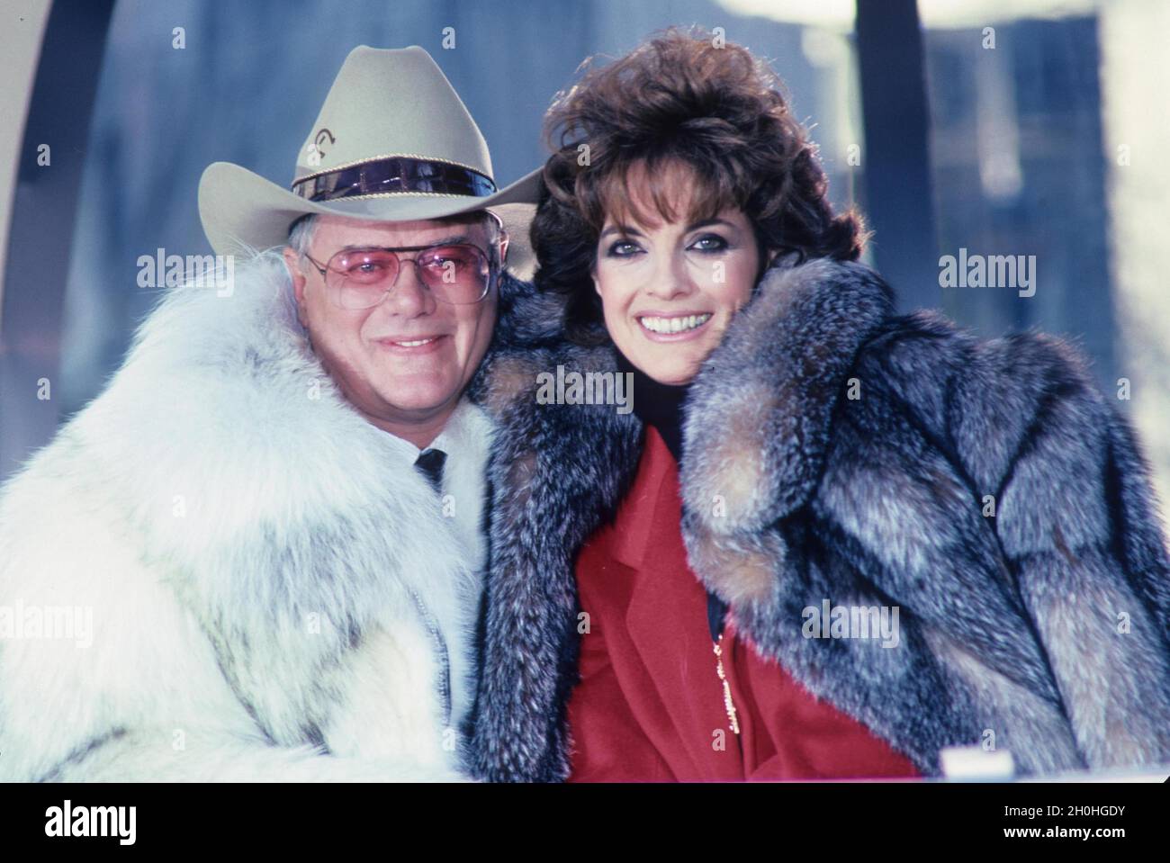 Larry Hagman Linda Gray, Thanksgiving Day Parade 1984 Foto von Adam Scull/PHOTOlink Stockfoto