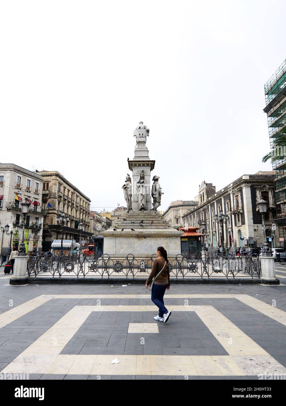 Statue von Vincenzo Bellini auf der Piazza Stesicoro in Catania, Italien. Stockfoto