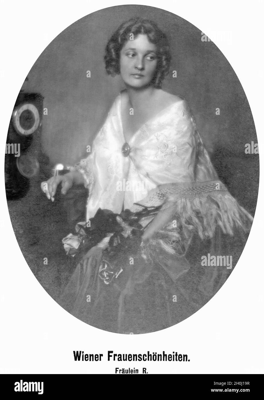 Porträt einer Frau aus dem Jahr 1921. [Automatisierte Übersetzung] Stockfoto