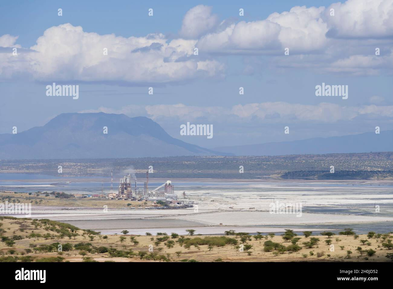 Die Lake Magadi Sodaaschefabrik, die von Tata India betrieben wird. Der See Magadi ist ein salzhaliger, alkalischer See, der etwa 100 Quadratkilometer groß ist. Der Stockfoto