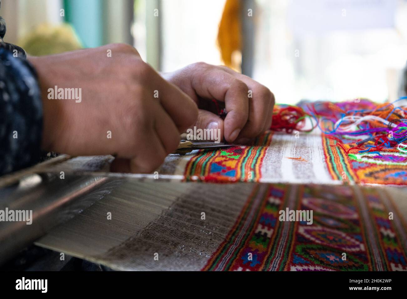 Traditionelle Himachali Tuchweberei Fabrik in Old Mana Stockfoto