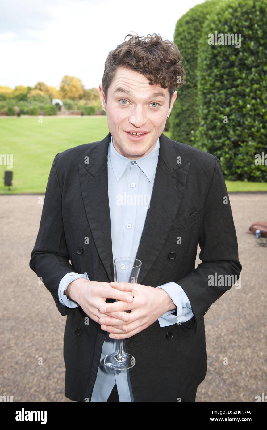 Mathew Horne nimmt am 29. Juni 2011 an der Sommerparty des English National Ballet in der Orangerie, Kensington Palace, London, Teil. Stockfoto