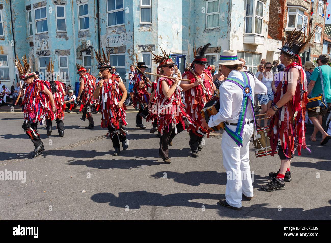 Morris-Tänzer beim Sheringham Töpfchen-Festival Stockfoto