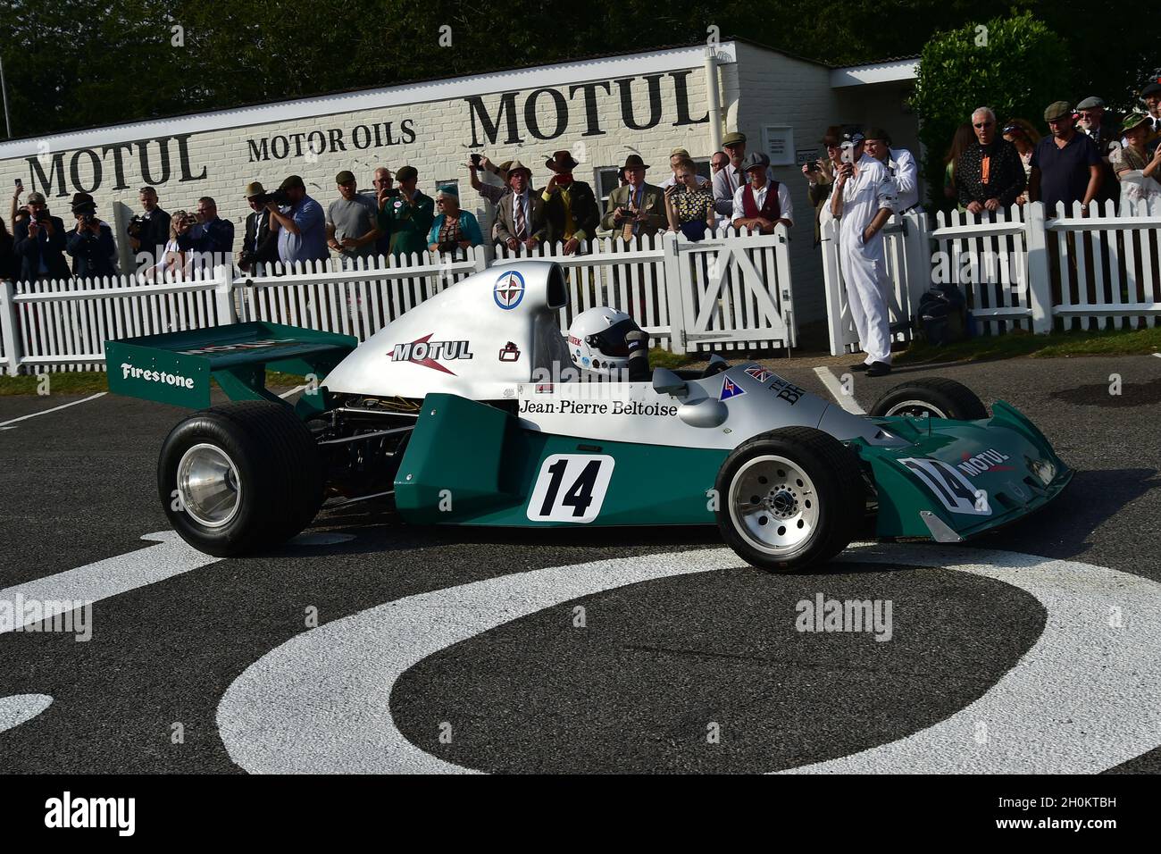 BRM P201, ex Jean-Pierre Beltoise, BRM-Jubiläum, 70 Jahre seit ihrer ersten Teilnahme am Grand Prix von 1951 in Silverstone. Goodwoo Stockfoto