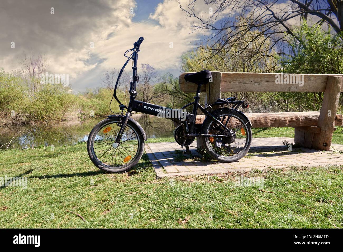 E Bike Editorial Stockfotos und -bilder Kaufen - Alamy