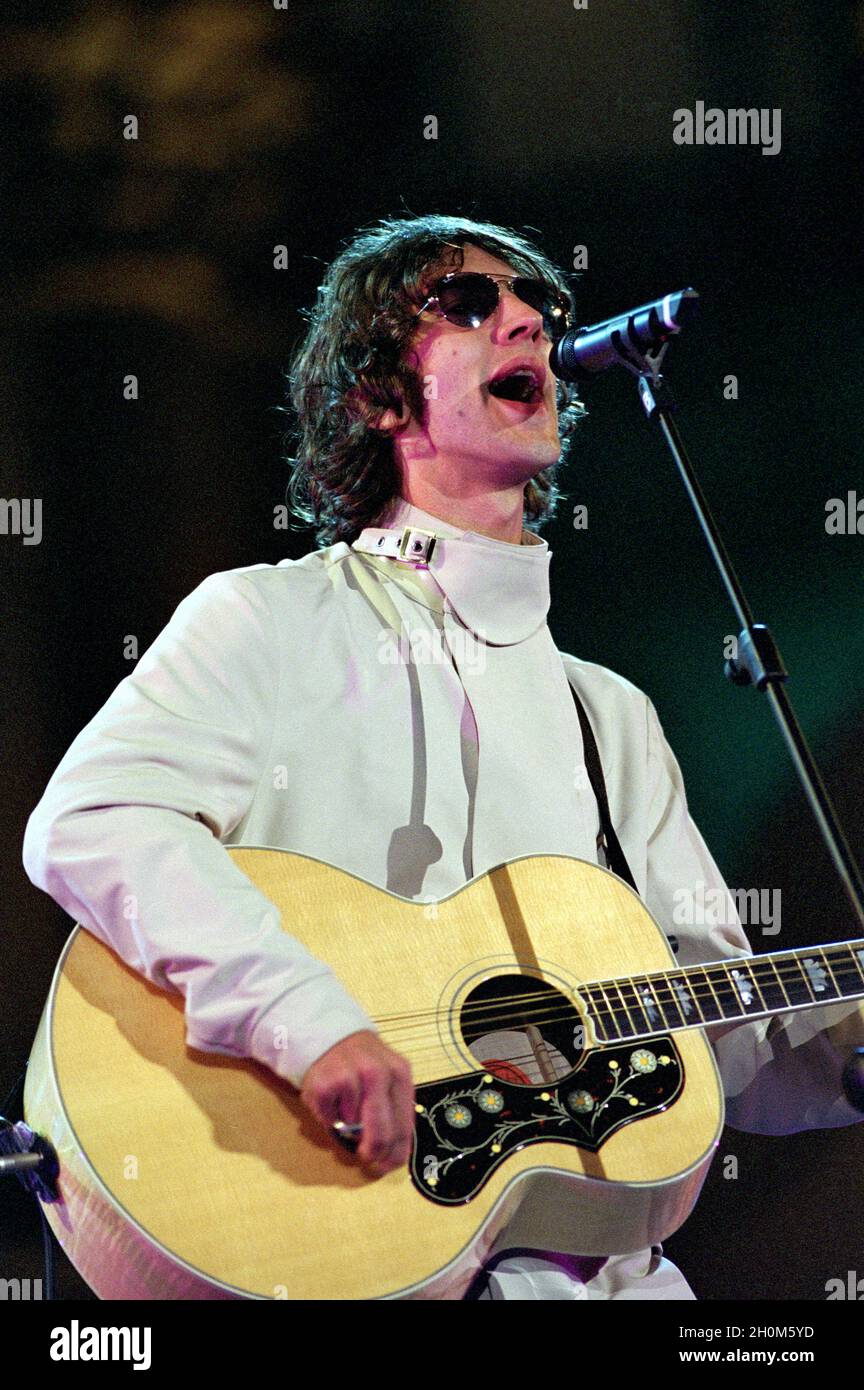 Verona Italien 09/20/2002, Arena : Richard Ashcroft im Konzert während der musikalischen Veranstaltung „Festivalbar 2000“ Stockfoto