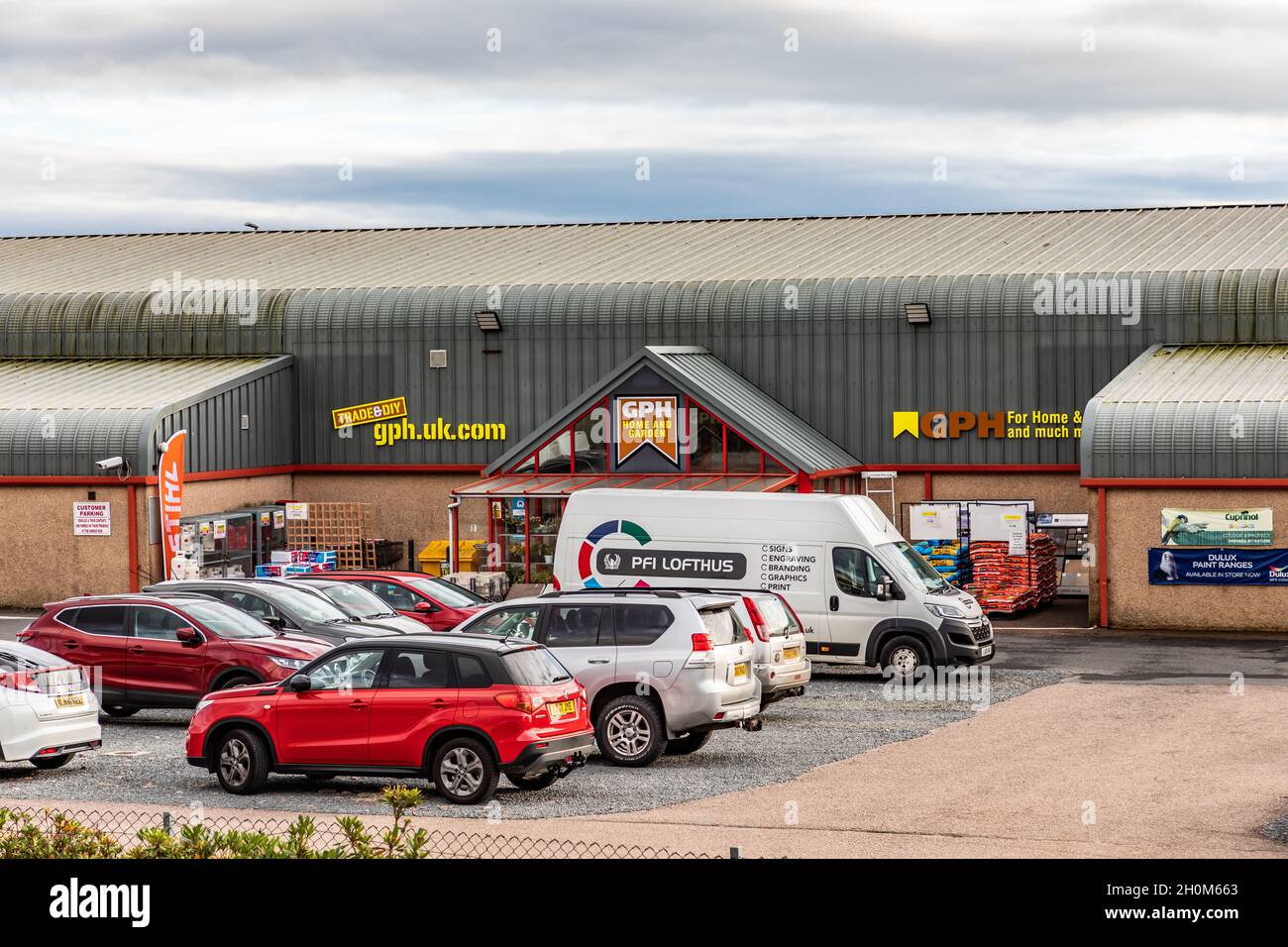 Das Haus- und Gartengeschäft von JRD und GPH in Ellon, Aberdeenshire, Schottland Stockfoto