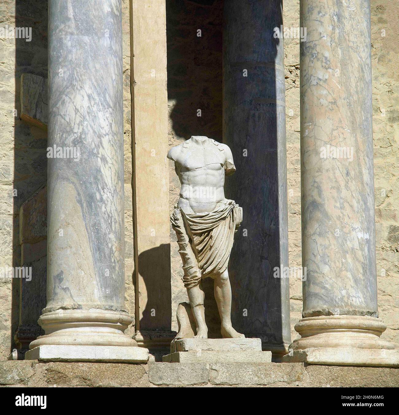 Spanien, Extremadura, Provinz Badajoz. Merida. Römisches Theater. Es wurde unter der Schirmherrschaft von Agrippa, zwischen den Jahren 16 und 15 v. Chr. gebaut. Archit Stockfoto