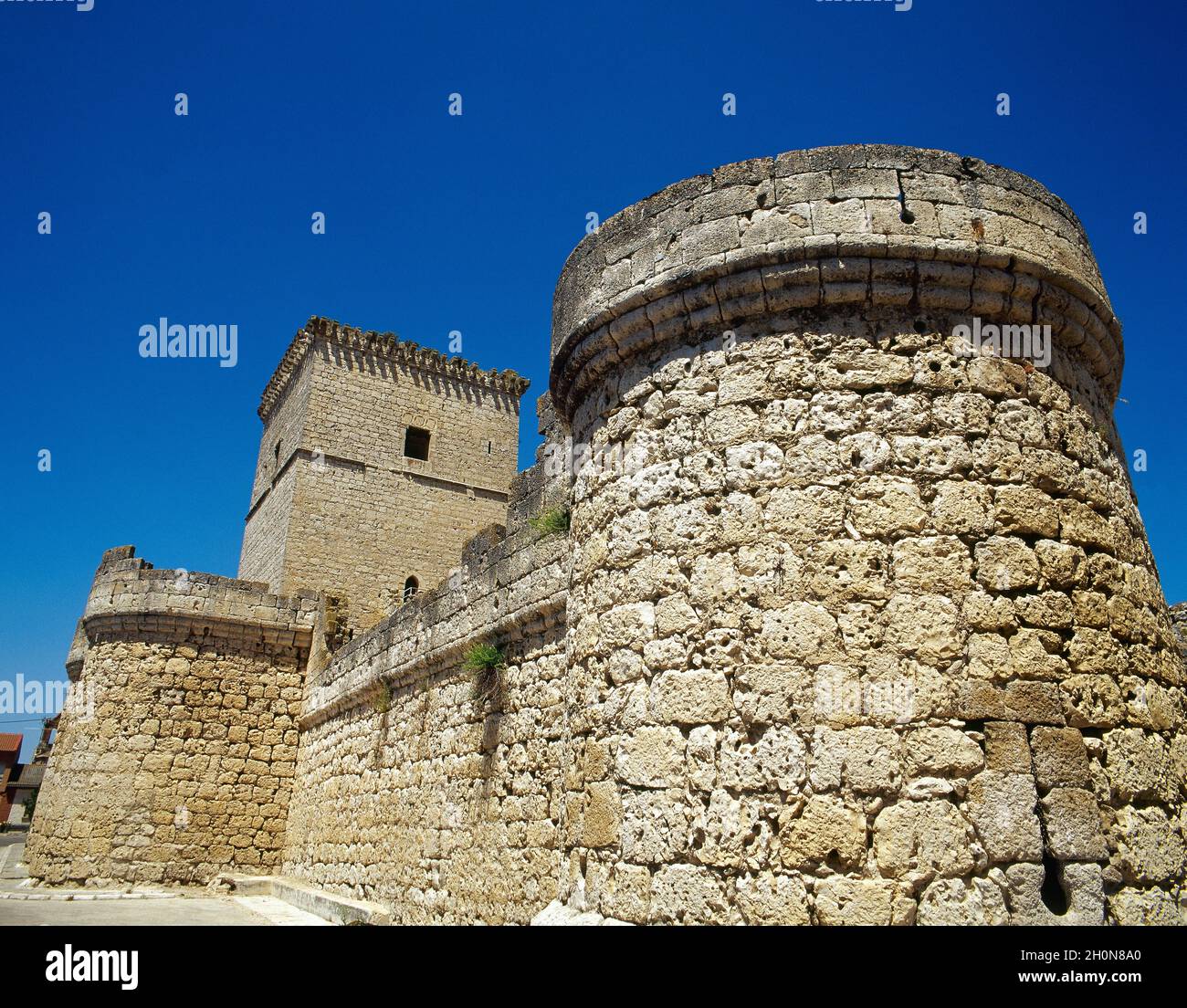 Spanien, Kastilien-Leon, Provinz Valladolid, Portillo. Schloss Portillo oder Schloss der Grafen von Benavente. Es wurde zwischen dem 14. Und 15. Jahrhundert erbaut Stockfoto