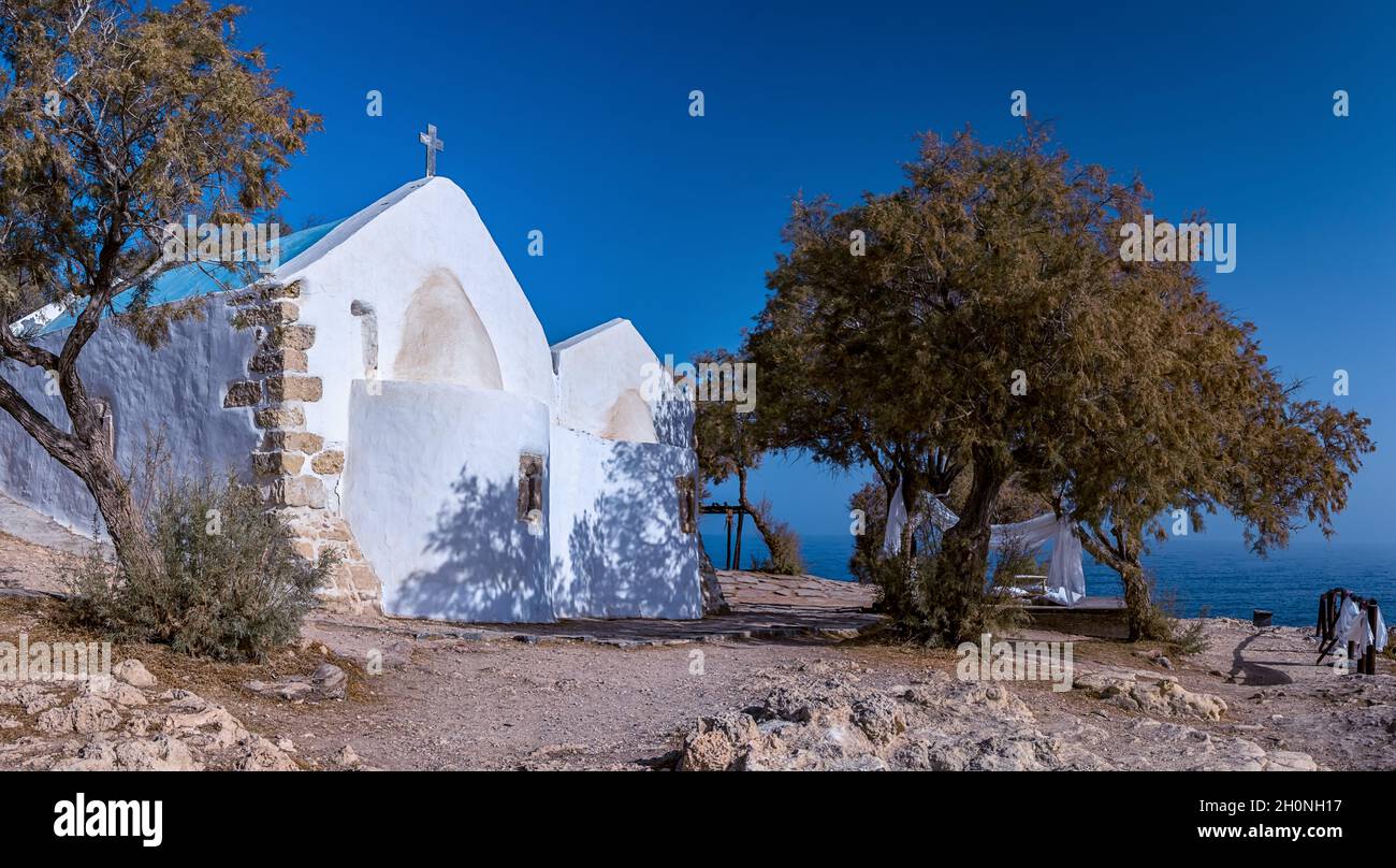 Kleine Kapelle am Mittelmeer Stockfoto
