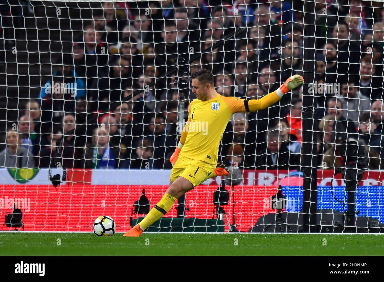 Englands Torwart Jack Butland Stockfoto