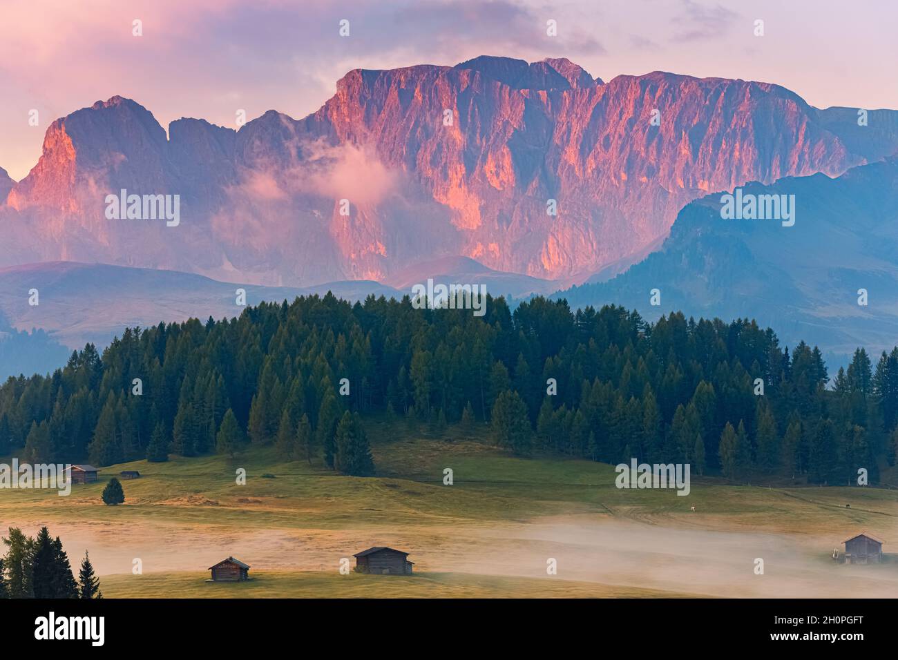 Die Seiser Alm ist ein Dolomitenplateau und die größte Höhenwiese Europas. Befindet sich in der italienischen Provinzregierung Südtirol Stockfoto