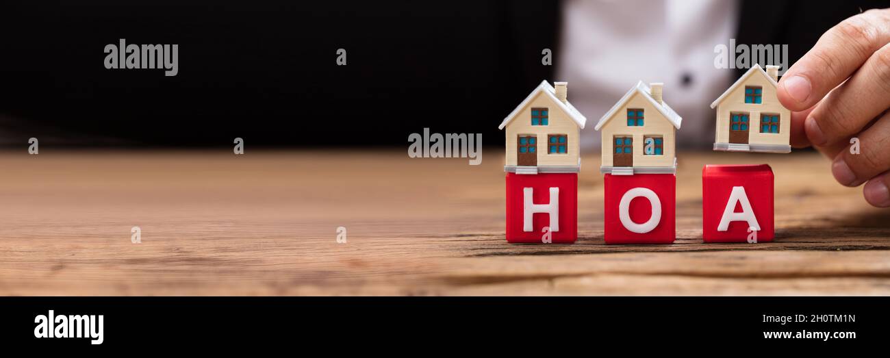 HOA - Hausbesitzer Vereinigung. Eigentümergemeinschaft Stockfoto