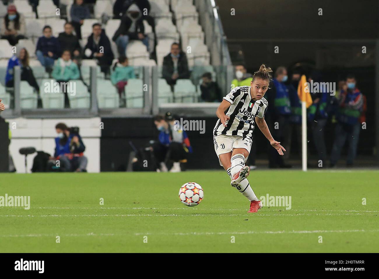 Turin, Italien. Oktober 2021. Lisa Boattin (Juventus FC Women) während des Juventus FC gegen Chelsea, UEFA Champions League Frauenfußballspiels in Turin, Italien, Oktober 13 2021 Quelle: Independent Photo Agency/Alamy Live News Stockfoto