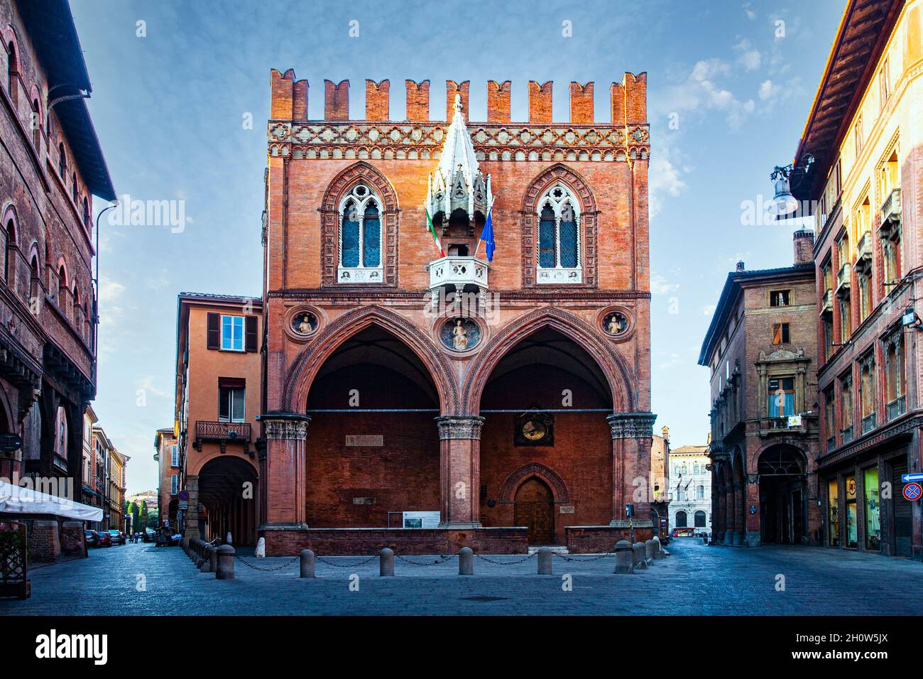 Palazzo della Mercanzia in Bologna Italien Stockfoto