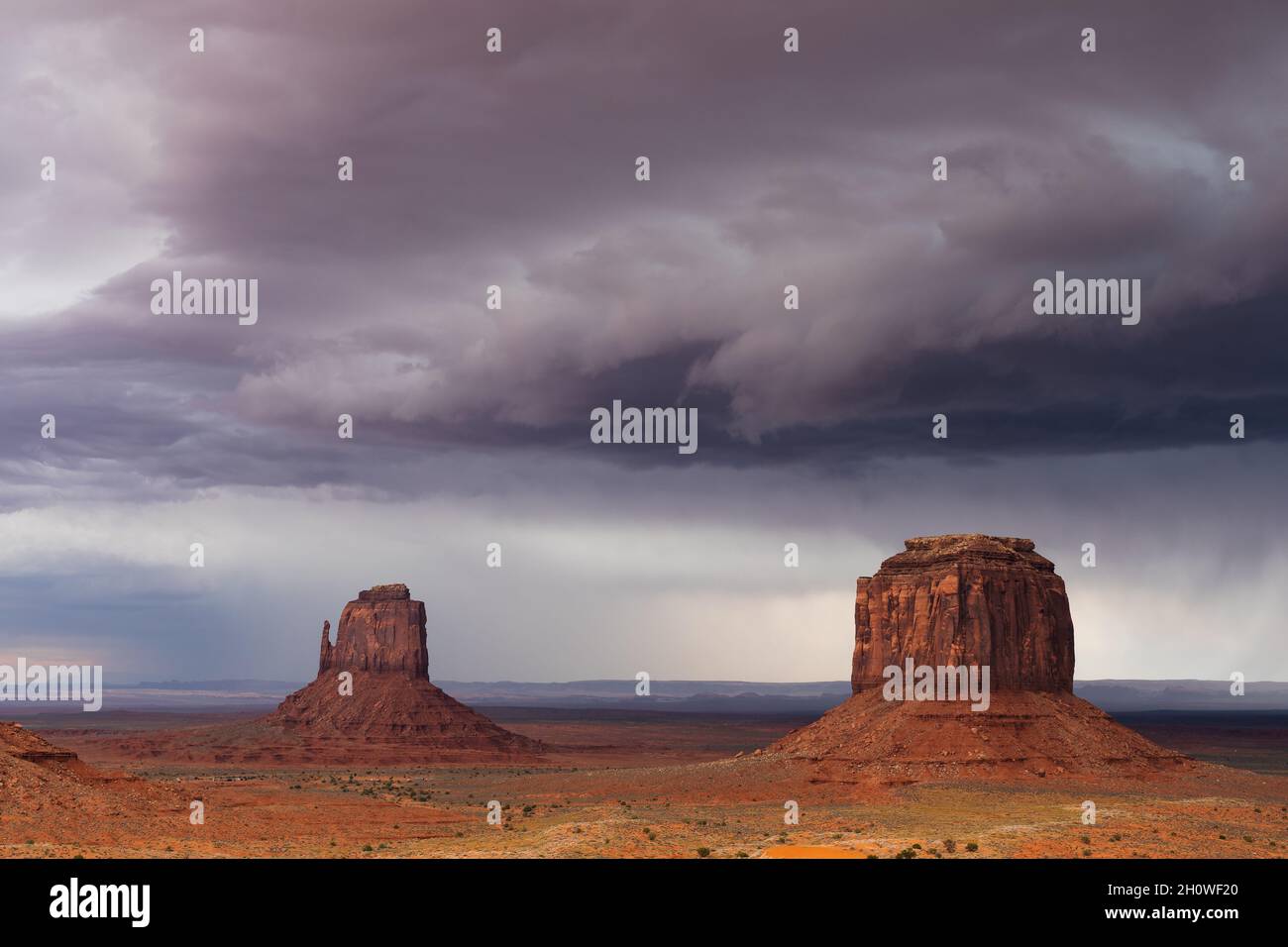 Monument Valley Gewitterwolken Stockfoto