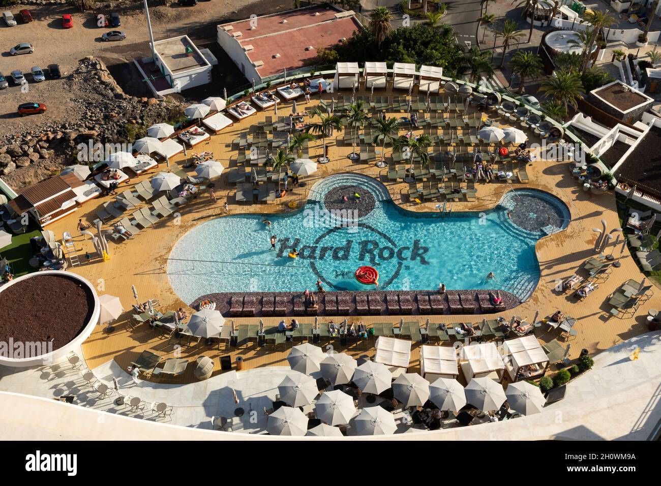 Der Pool im Hard Rock Hotel in Playa Paraíso auf Teneriffa Stockfoto